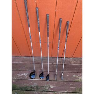 Callaway XJ JRs   5 club Golf Set Lvl 3 doesn't include putter or 5 iron. clubs